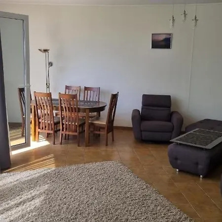 Neries Livingpalanga *